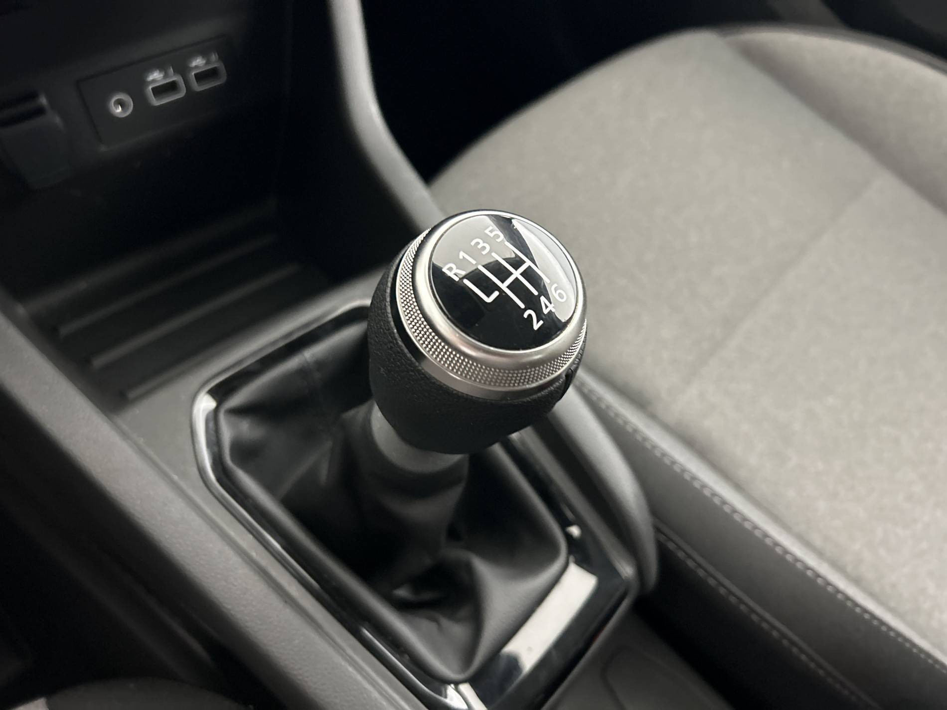 Vente en ligne Renault Clio 5 Clio TCe 90 au prix de 15 990 €