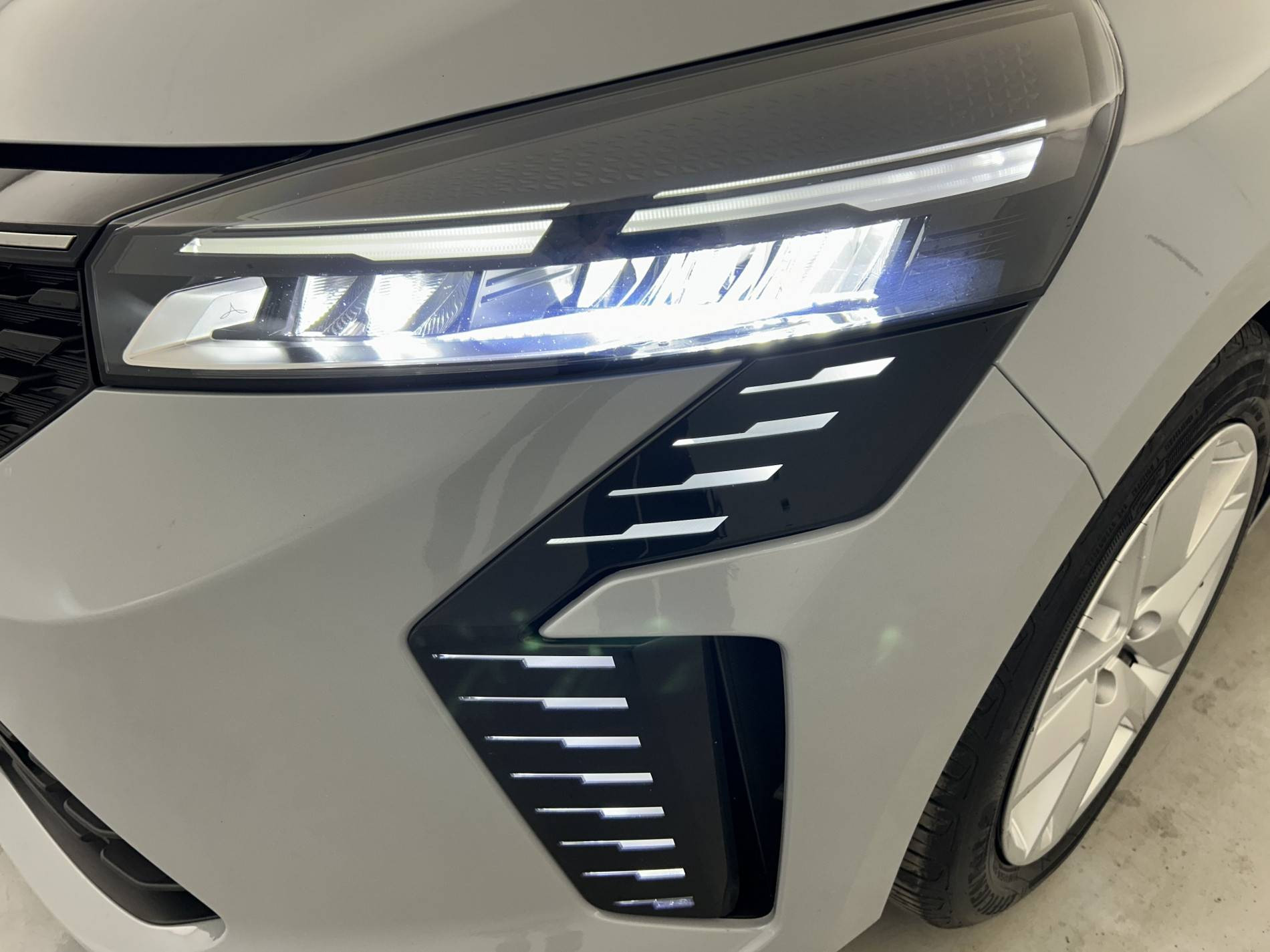 Vente en ligne Renault Clio 5 Clio TCe 90 au prix de 15 990 €