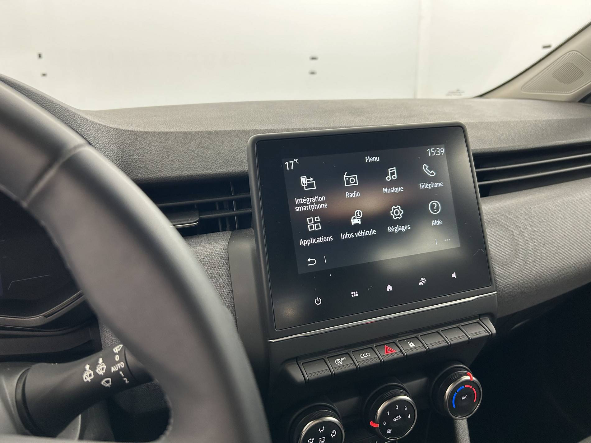 Vente en ligne Renault Clio 5 Clio TCe 90 au prix de 15 990 €