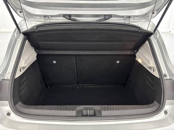 Vente en ligne Renault Clio 5 Clio TCe 100 au prix de 13 970 €