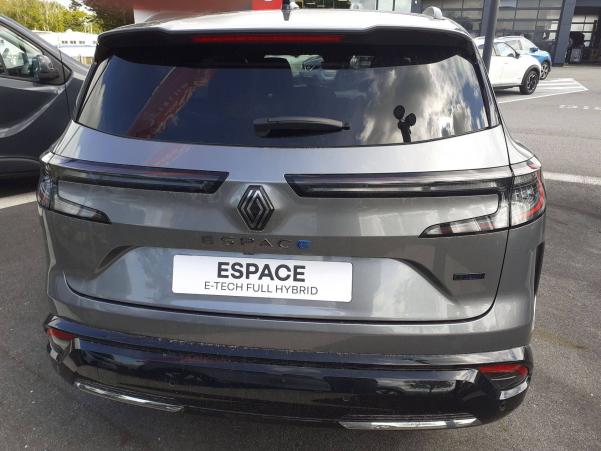 Vente en ligne Renault Nouveau Espace Espace E-Tech hybrid 200 au prix de 49 990 €