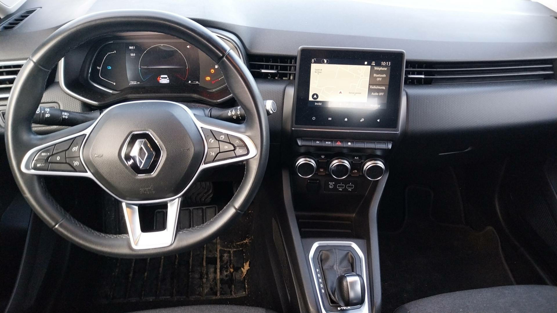 Vente en ligne Renault Clio 5 Clio E-Tech 140 au prix de 13 990 €