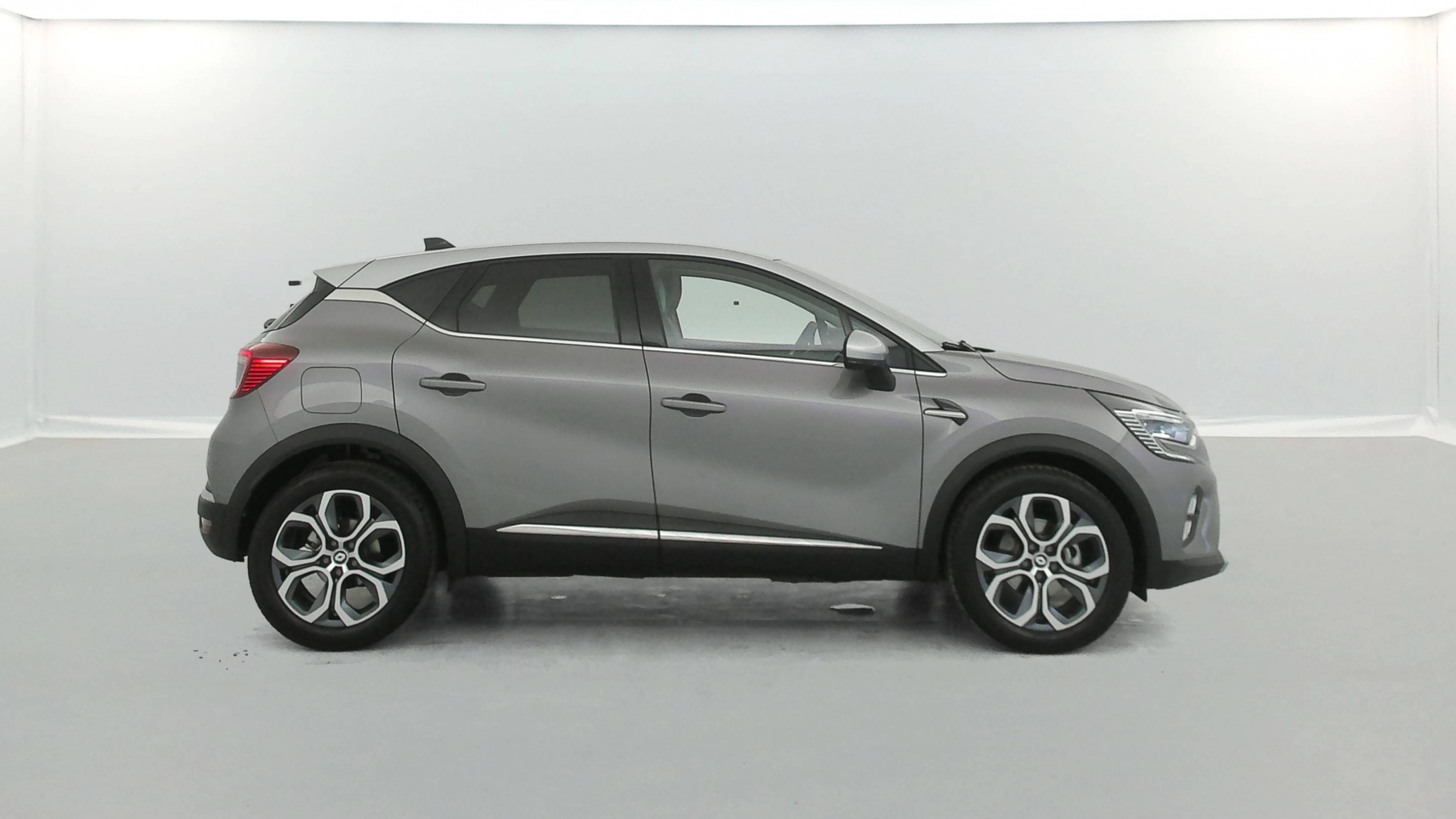 Vente en ligne Renault Captur  E-Tech full hybrid 145 au prix de 23 890 €