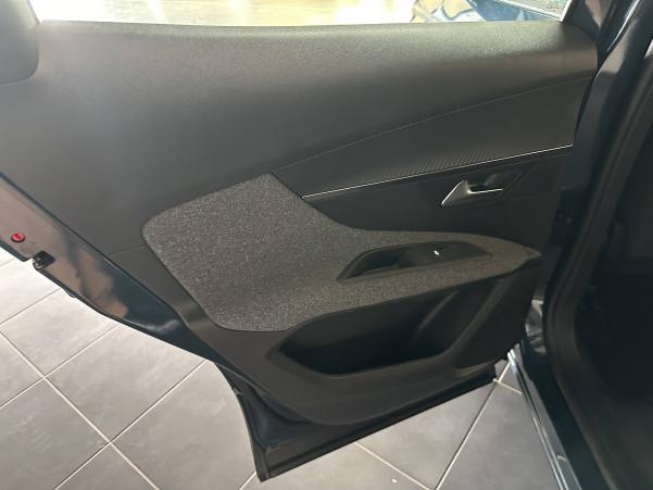 Vente en ligne Peugeot 3008  PureTech 130ch S&S BVM6 au prix de 21 070 €