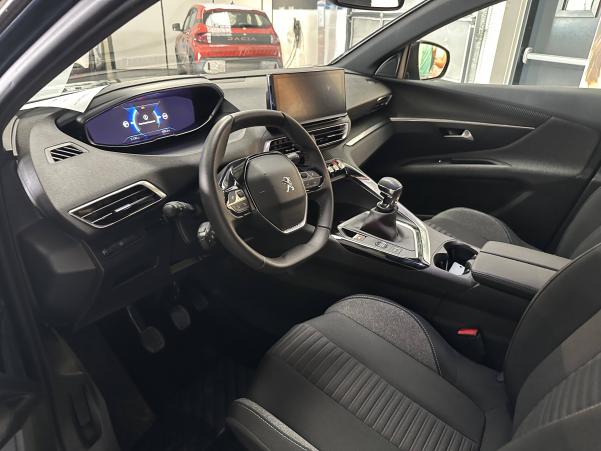 Vente en ligne Peugeot 3008  PureTech 130ch S&S BVM6 au prix de 21 070 €