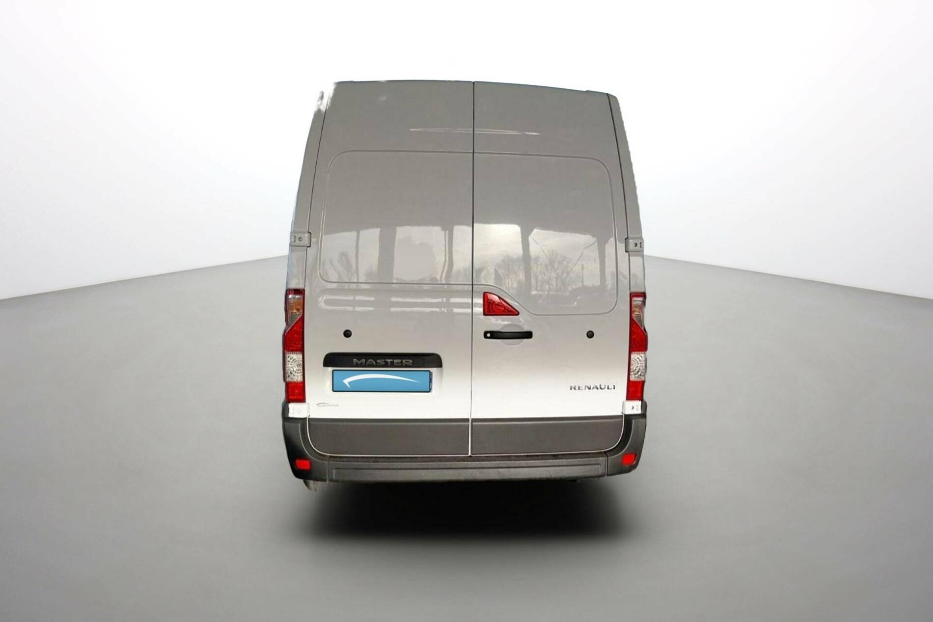 Vente en ligne Renault Master Fourgon MASTER FGN TRAC F3500 L2H2 BLUE DCI 135 au prix de 28 890 €