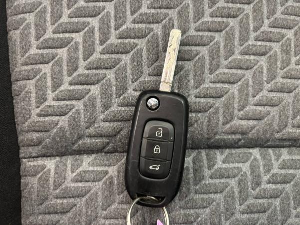 Vente en ligne Renault Clio 5 Clio SCe 65 - 21 au prix de 12 970 €