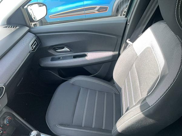 Vente en ligne Dacia Jogger  ECO-G 100 7 places GSR2 au prix de 21 990 €