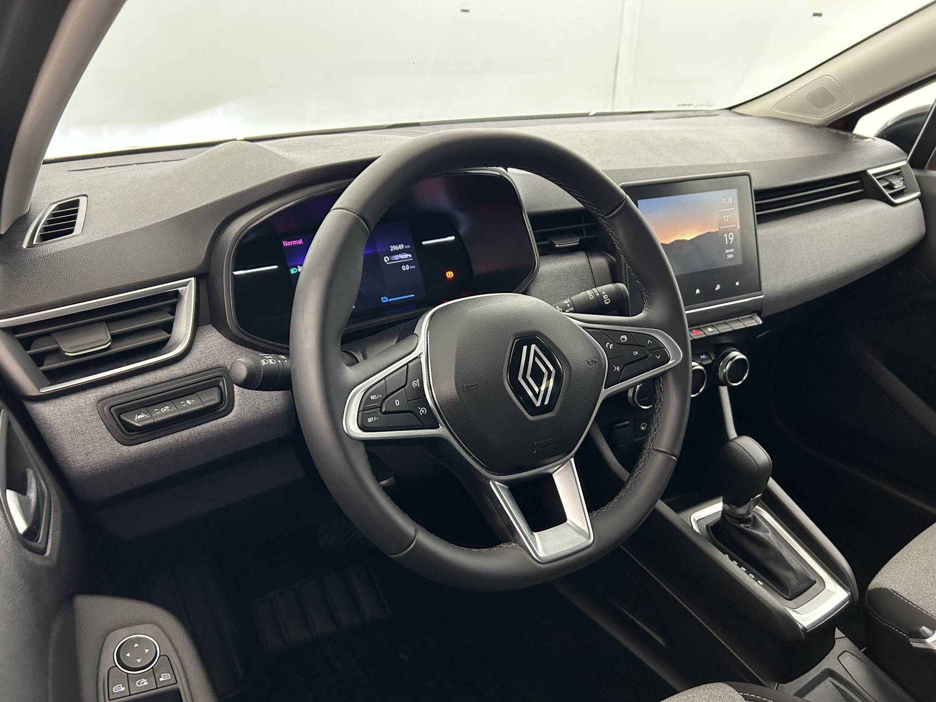 Vente en ligne Renault Clio 5 Clio E-Tech full hybrid 145 au prix de 19 990 €