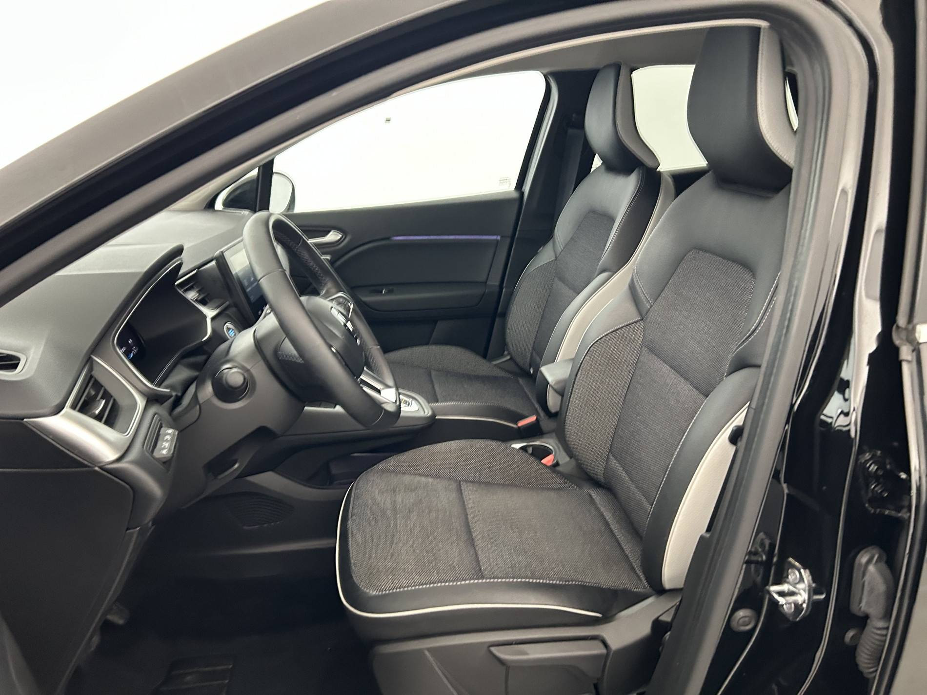 Vente en ligne Renault Captur  E-Tech Plug-in 160 - 21 au prix de 20 990 €