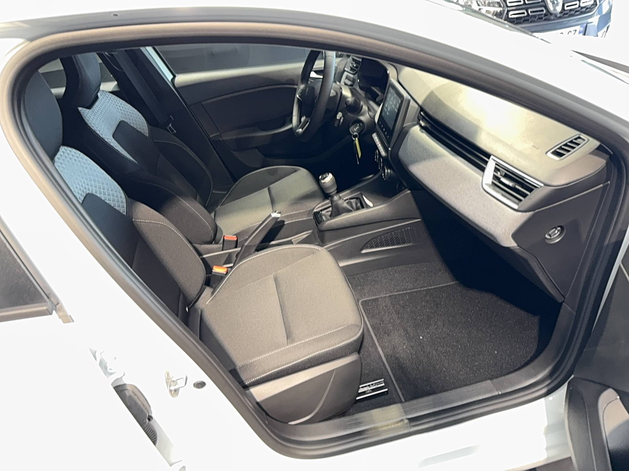 Vente en ligne Renault Clio 5 Clio Eco-G 100 ch GSR2 au prix de 18 990 €