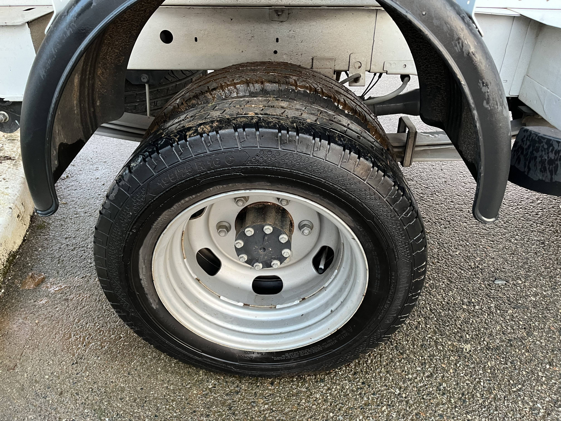 Vente en ligne Renault Master 3 Châssis Cabine MASTER BENNE CC PROP RJ3500 L2 PAFC BLUE DCI 130 EURO VI au prix de 34 990 €