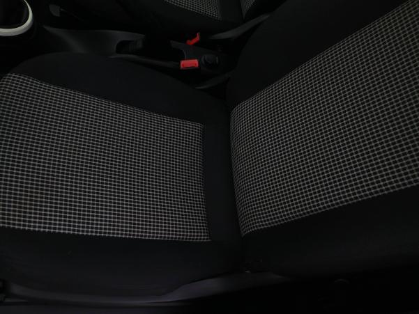 Vente en ligne Renault Twingo 3  SCe 65 - 21 au prix de 10 770 €
