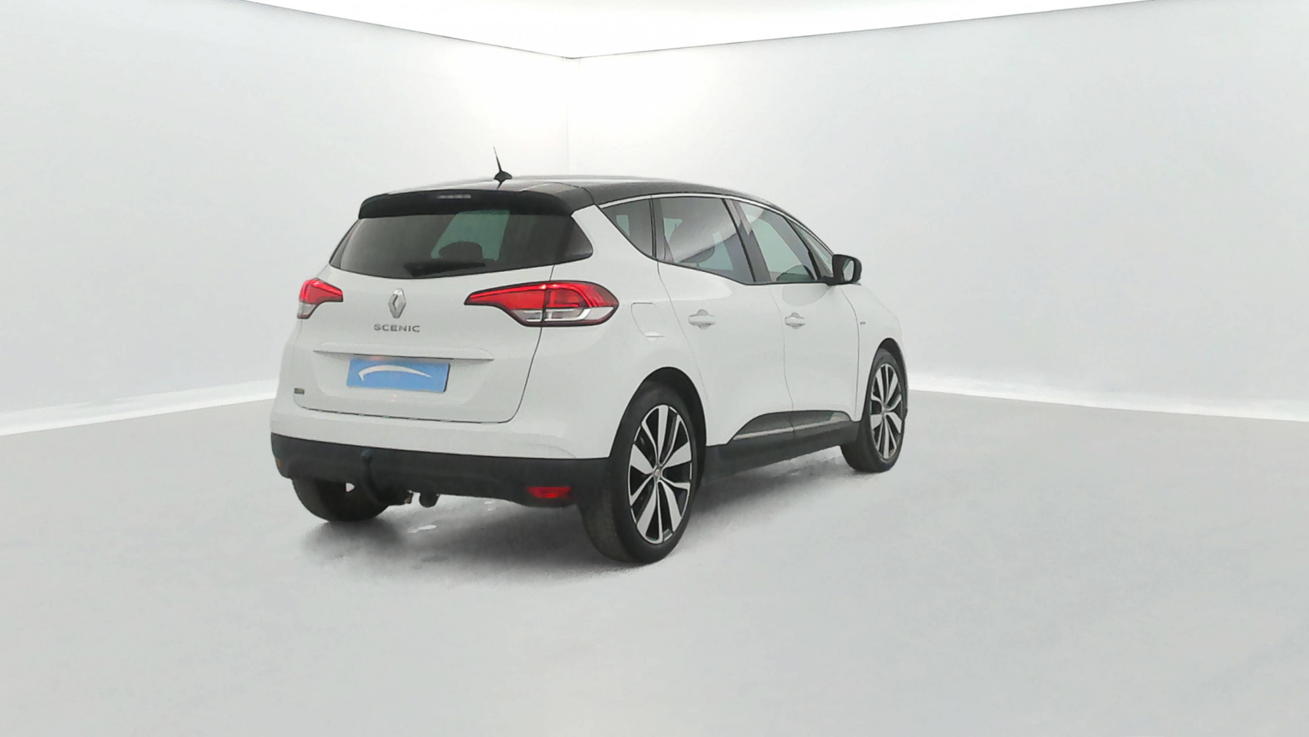 Vente en ligne Renault Scenic 4 Scenic Blue dCi 120 au prix de 16 890 €
