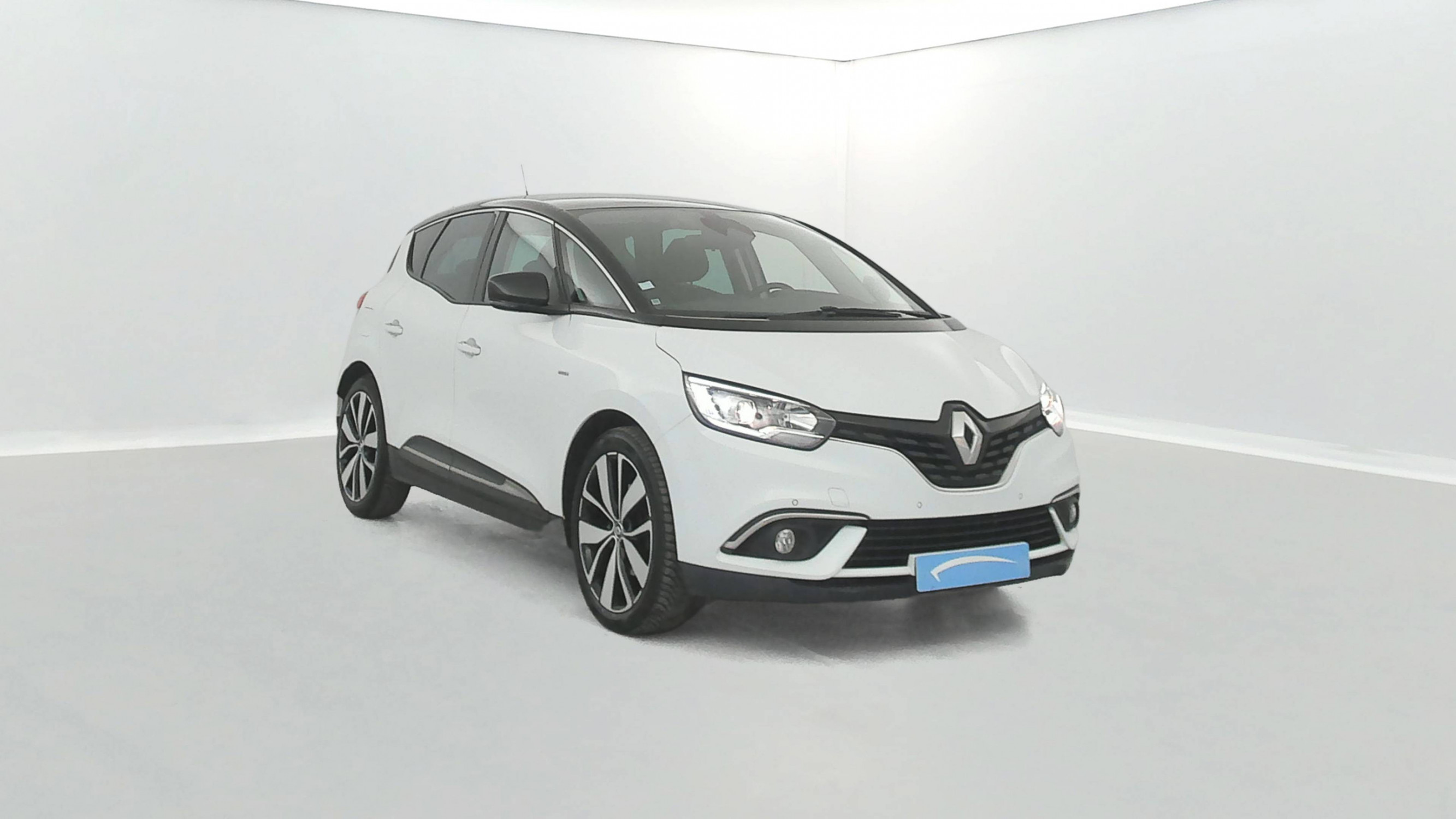 Vente en ligne Renault Scenic 4 Scenic Blue dCi 120 au prix de 16 890 €