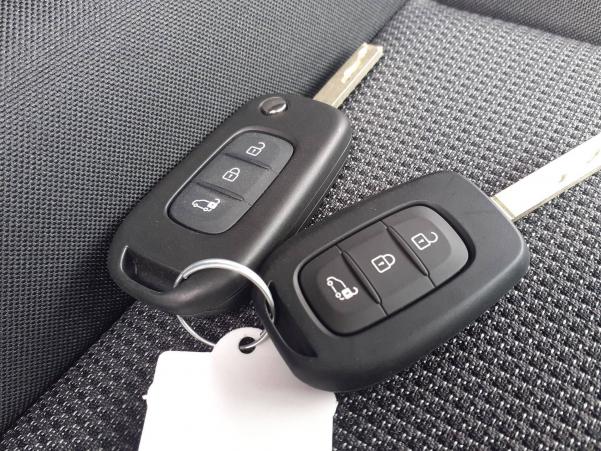 Vente en ligne Renault Trafic Van E-Tech TRAFIC E-TECH ELECTRIQUE FGN L1H1 3T AC22 au prix de 40 224 €