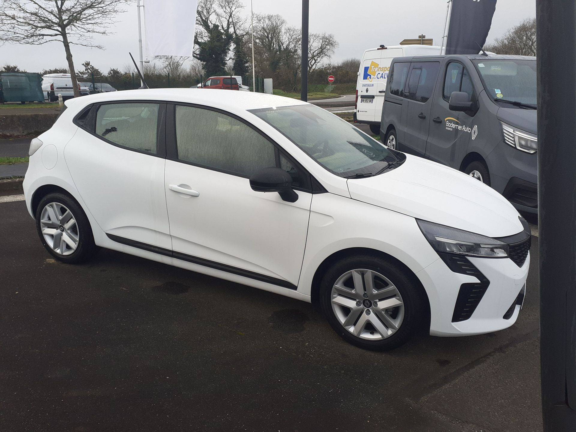 Vente en ligne Renault Clio 5 Clio Eco-G 100 ch GSR2 au prix de 18 990 €