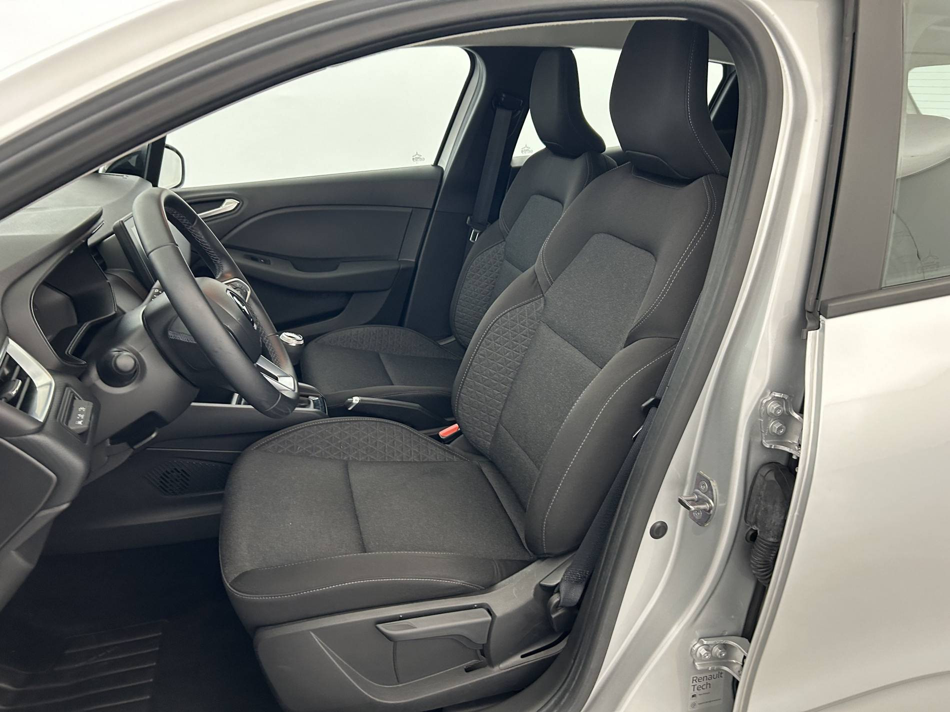 Vente en ligne Renault Clio 5 Clio TCe 90 au prix de 13 990 €