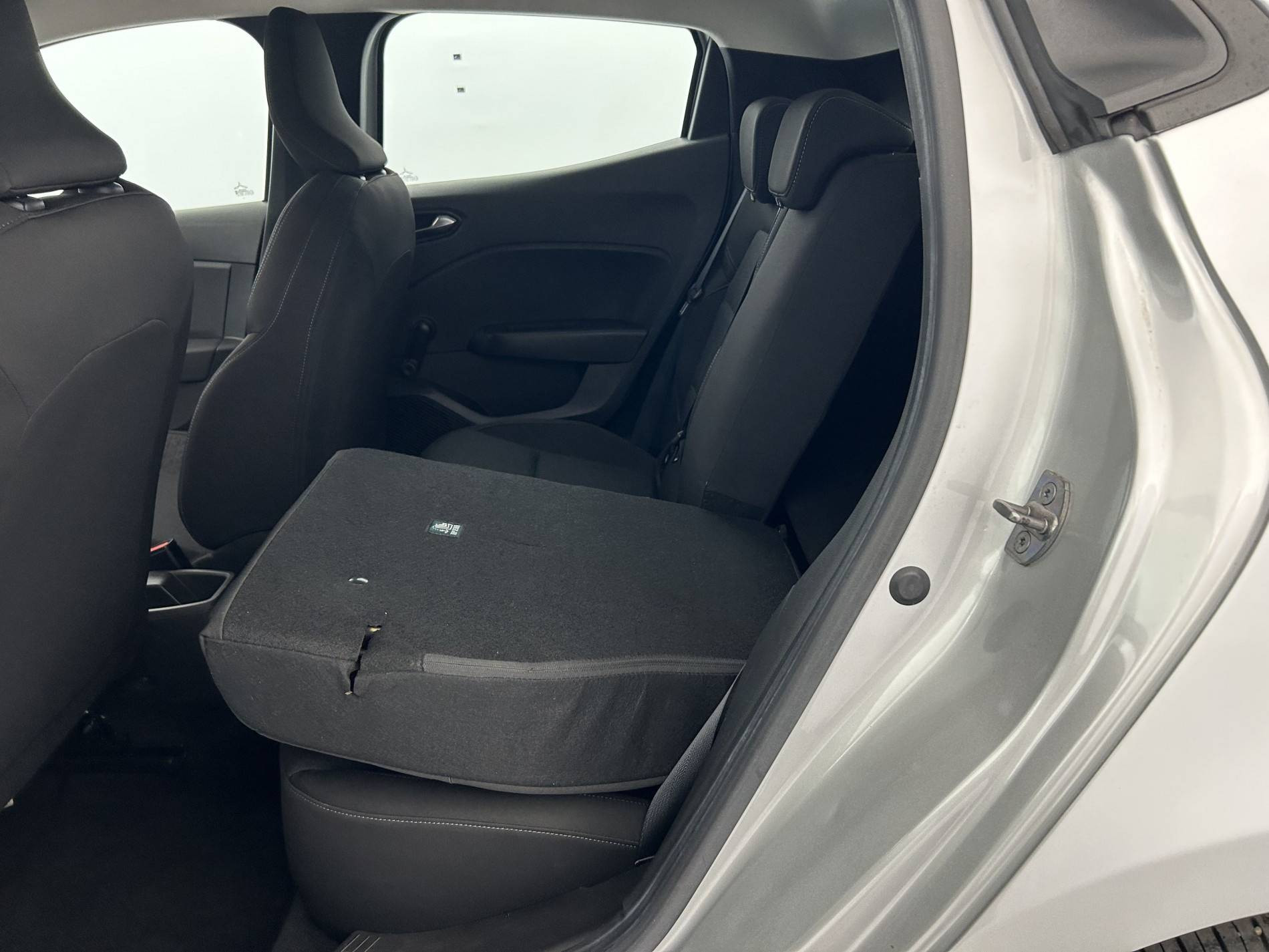 Vente en ligne Renault Clio 5 Clio TCe 90 au prix de 13 990 €