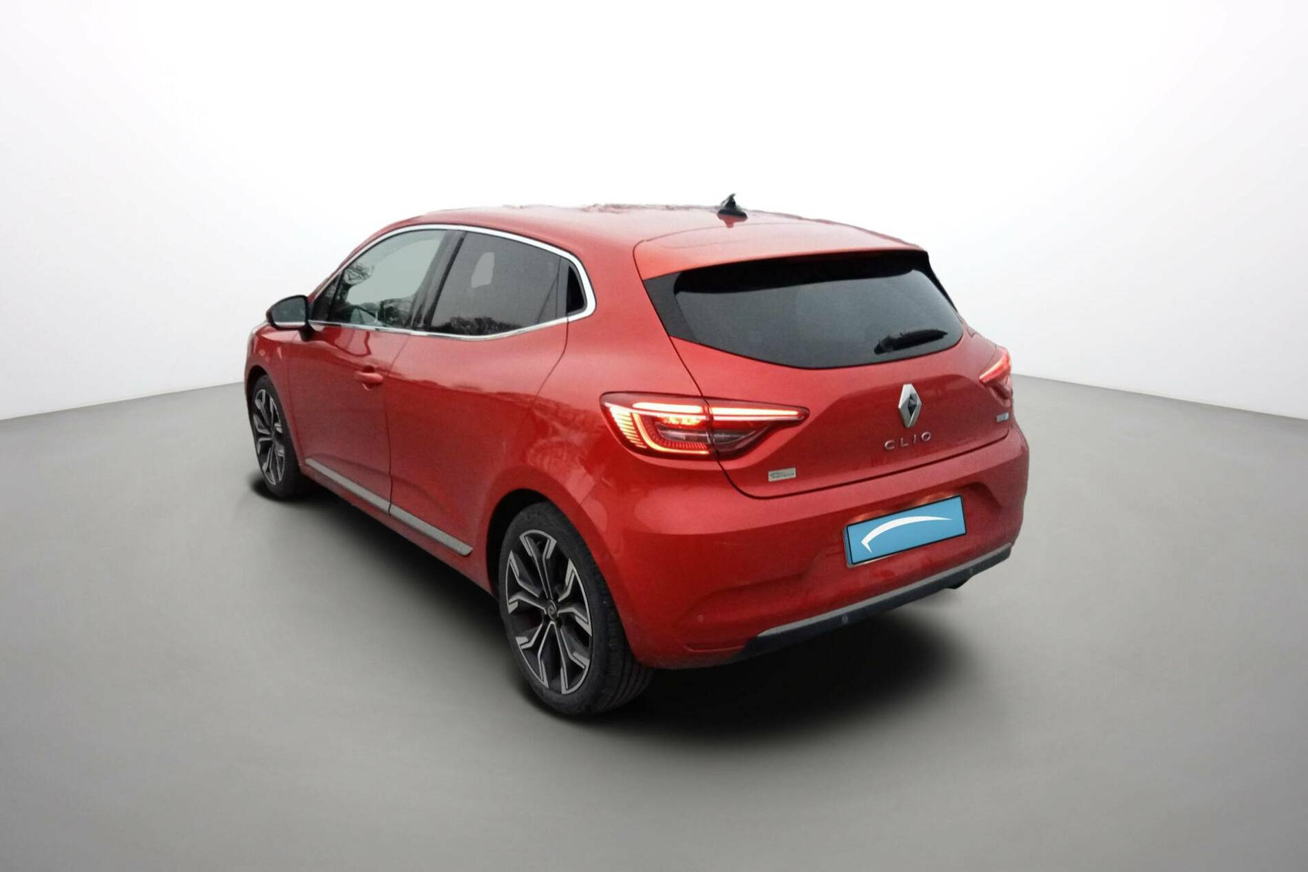 Vente en ligne Renault Clio 5 Clio E-Tech 140 au prix de 16 490 €