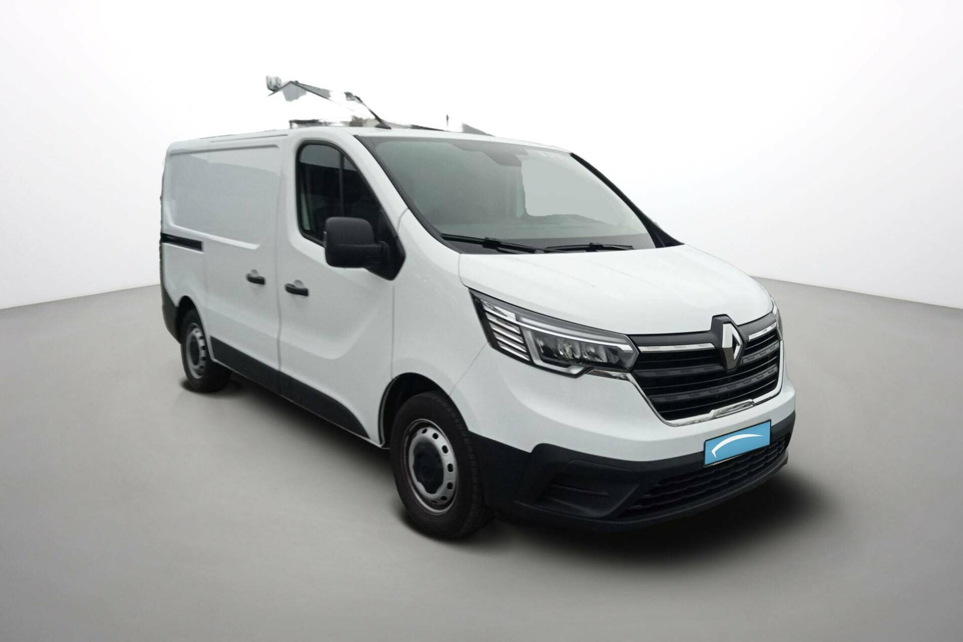 Vente en ligne Renault Trafic 3 Fourgon TRAFIC FGN L1H1 3T BLUE DCI 130 GSR2 au prix de 25 890 €
