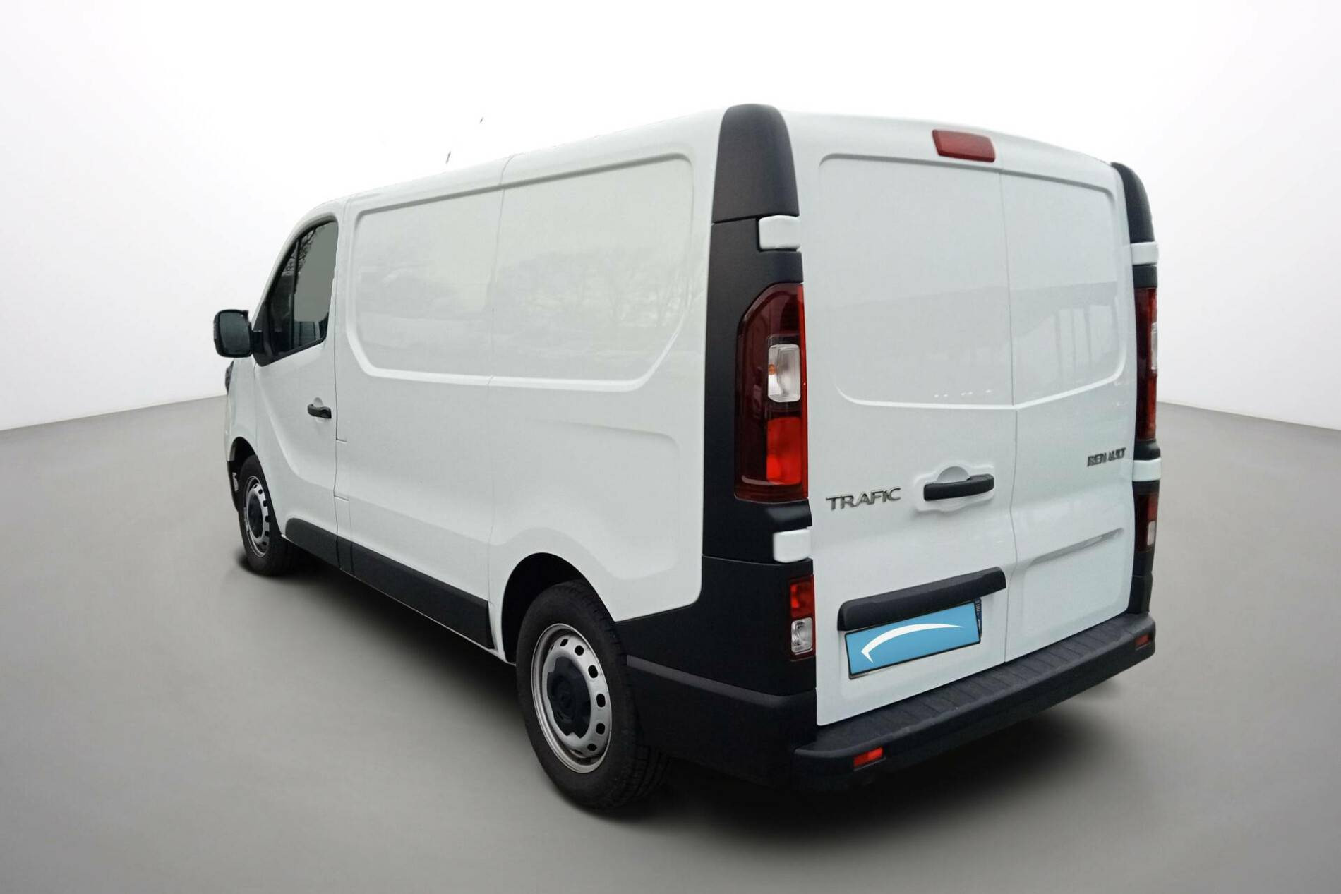 Vente en ligne Renault Trafic 3 Fourgon TRAFIC FGN L1H1 3T BLUE DCI 130 GSR2 au prix de 25 890 €