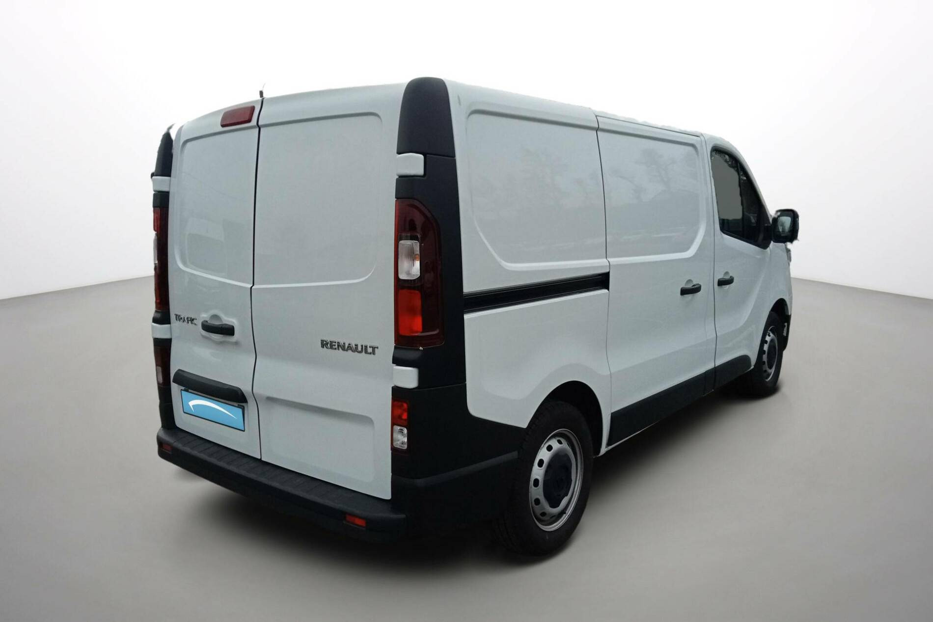 Vente en ligne Renault Trafic 3 Fourgon TRAFIC FGN L1H1 3T BLUE DCI 130 GSR2 au prix de 25 890 €