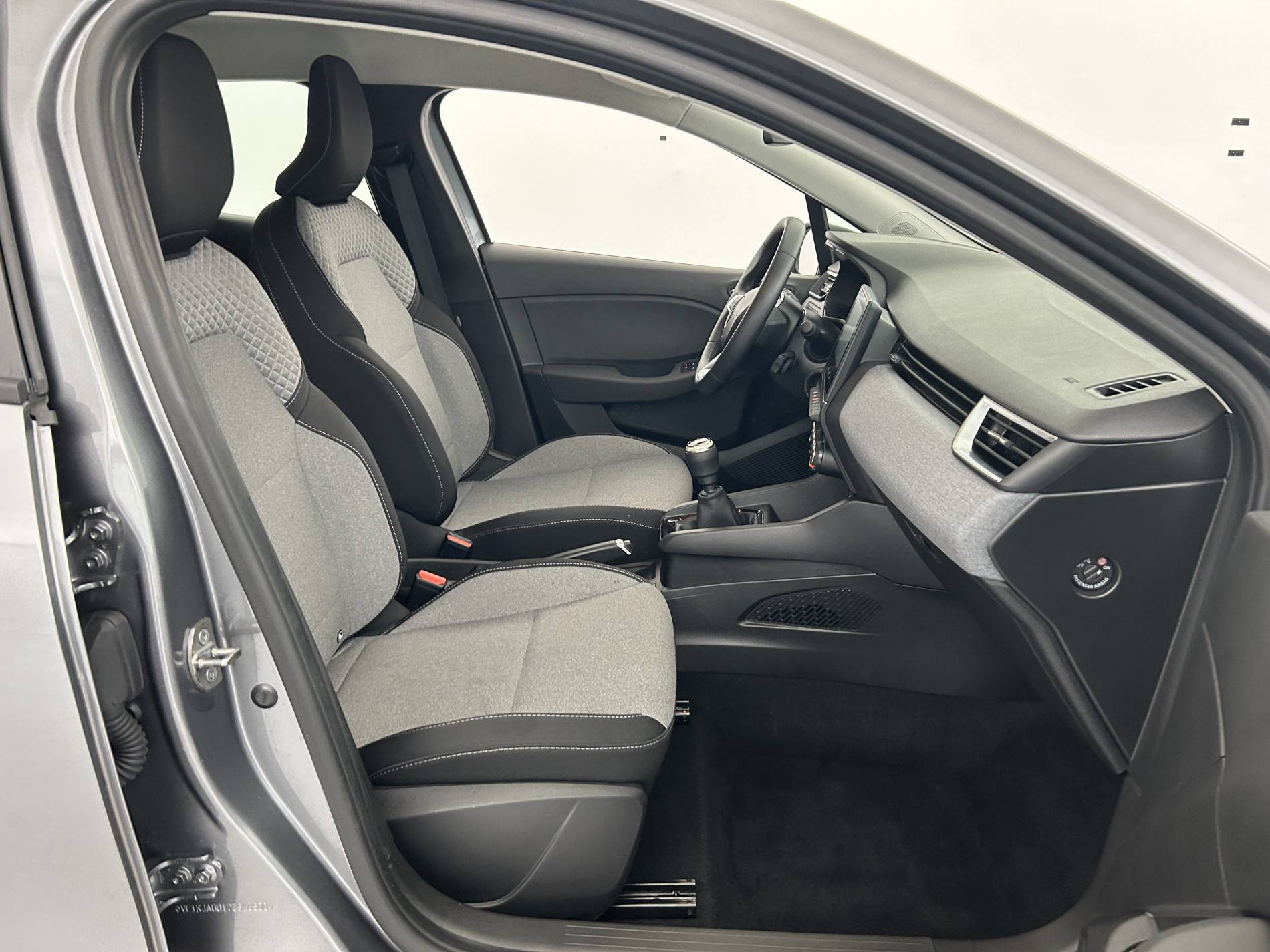 Vente en ligne Renault Clio 5 Clio TCe 90 au prix de 16 490 €