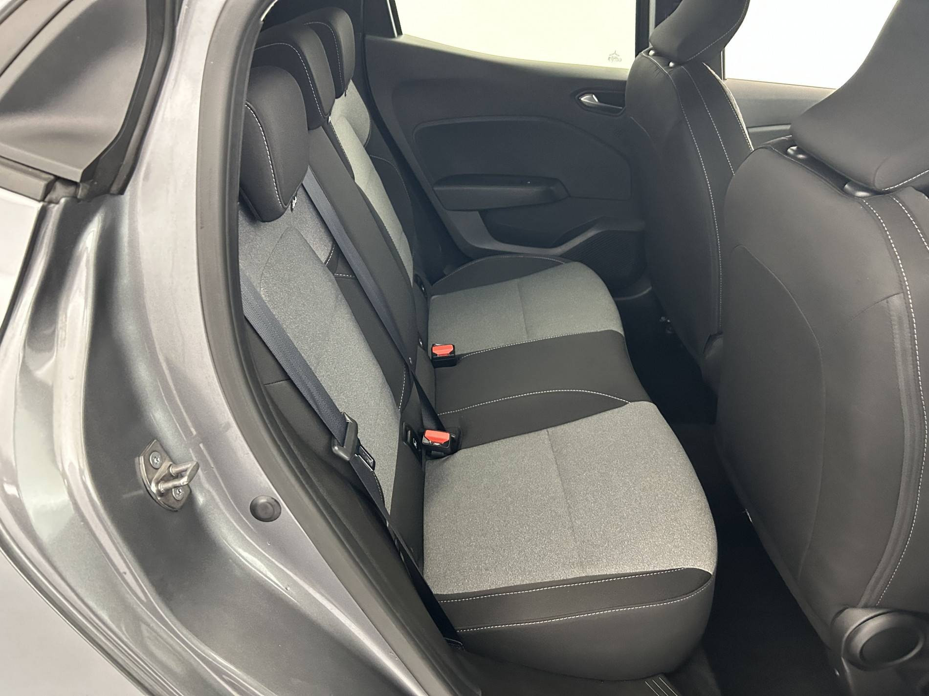 Vente en ligne Renault Clio 5 Clio TCe 90 au prix de 16 490 €