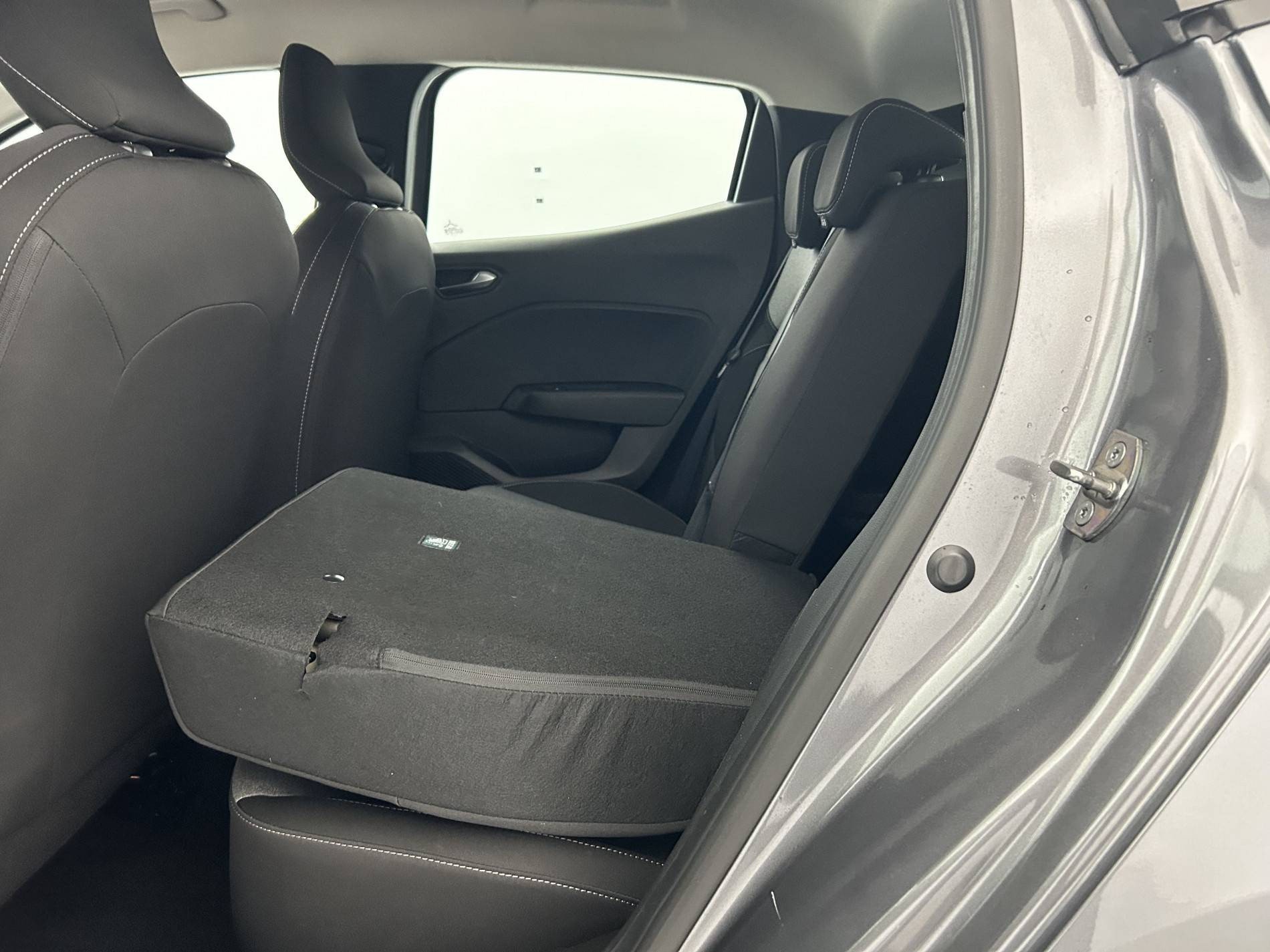 Vente en ligne Renault Clio 5 Clio TCe 90 au prix de 16 490 €