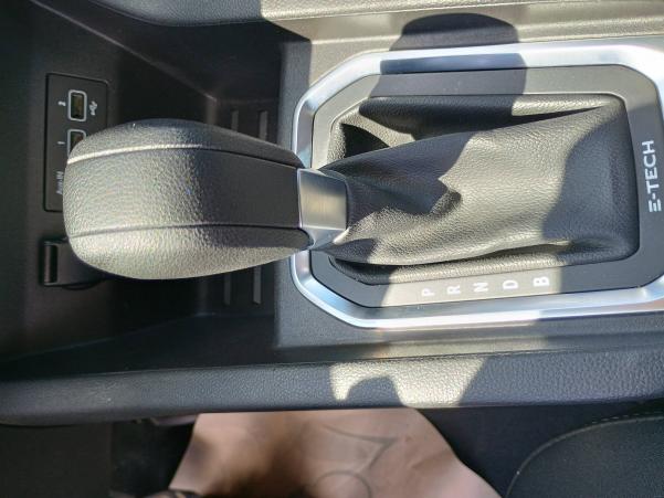 Vente en ligne Renault Clio 5 Clio E-Tech 140 - 21 au prix de 11 970 €