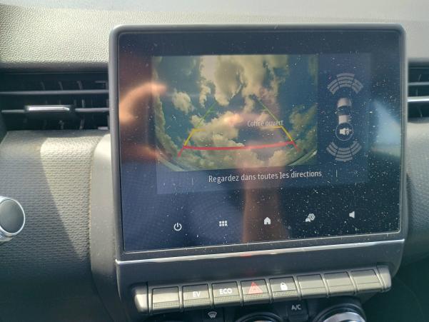 Vente en ligne Renault Clio 5 Clio E-Tech 140 - 21 au prix de 11 970 €