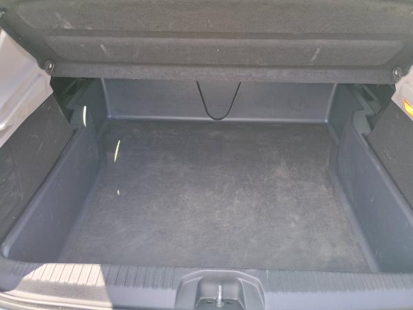 Vente en ligne Renault Clio 5 Clio E-Tech 140 - 21 au prix de 11 970 €