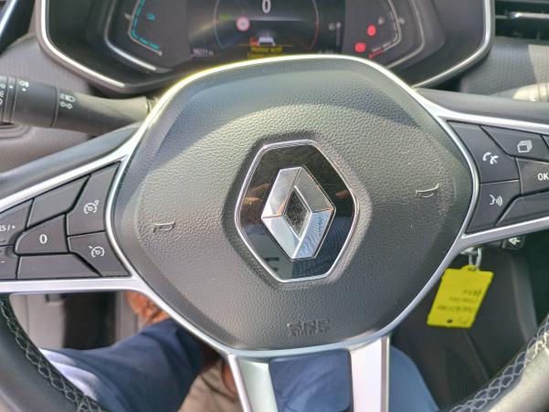 Vente en ligne Renault Clio 5 Clio E-Tech 140 - 21 au prix de 11 970 €