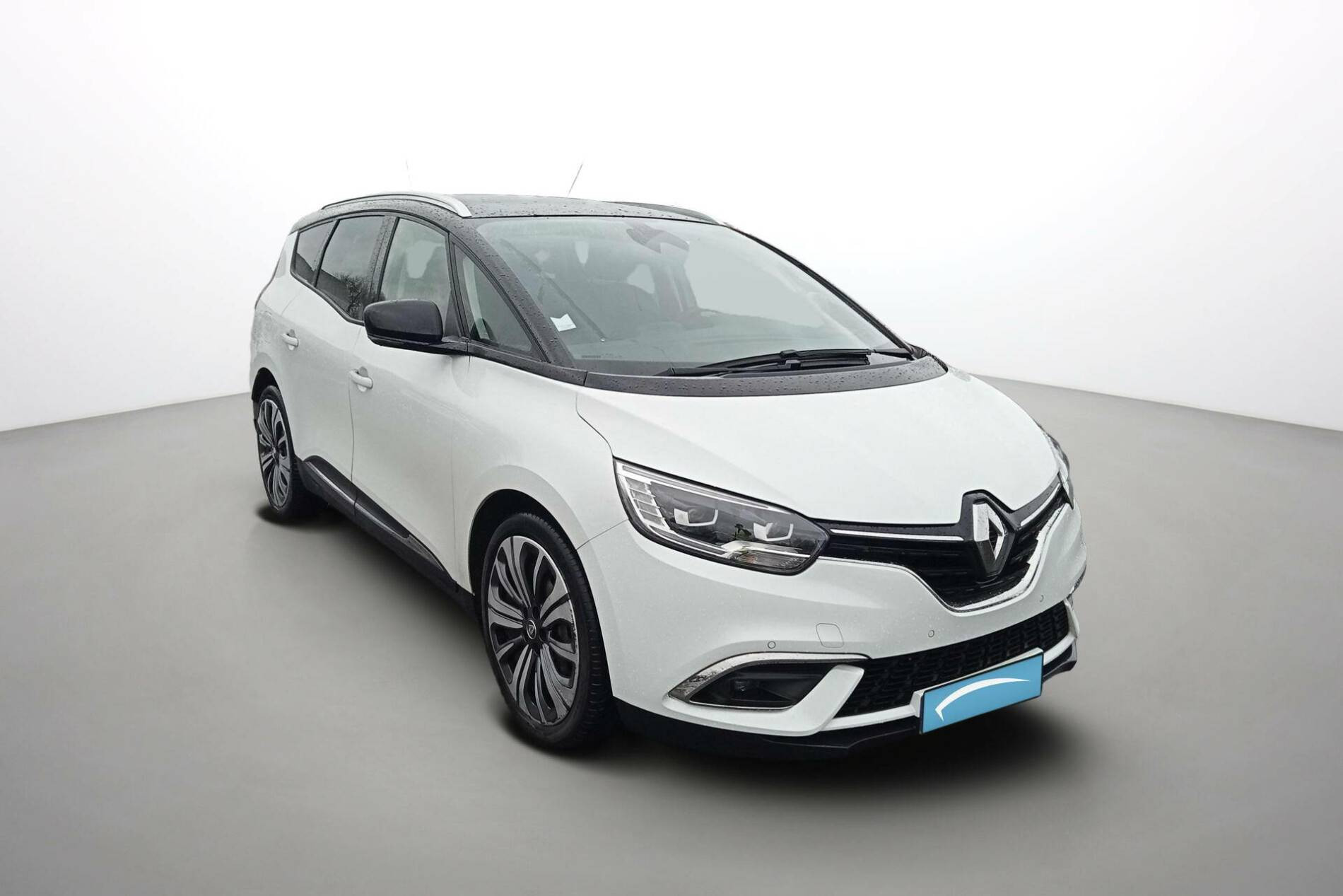 Vente en ligne Renault Grand Scenic 4 Grand Scenic TCe 140 EDC au prix de 25 990 €