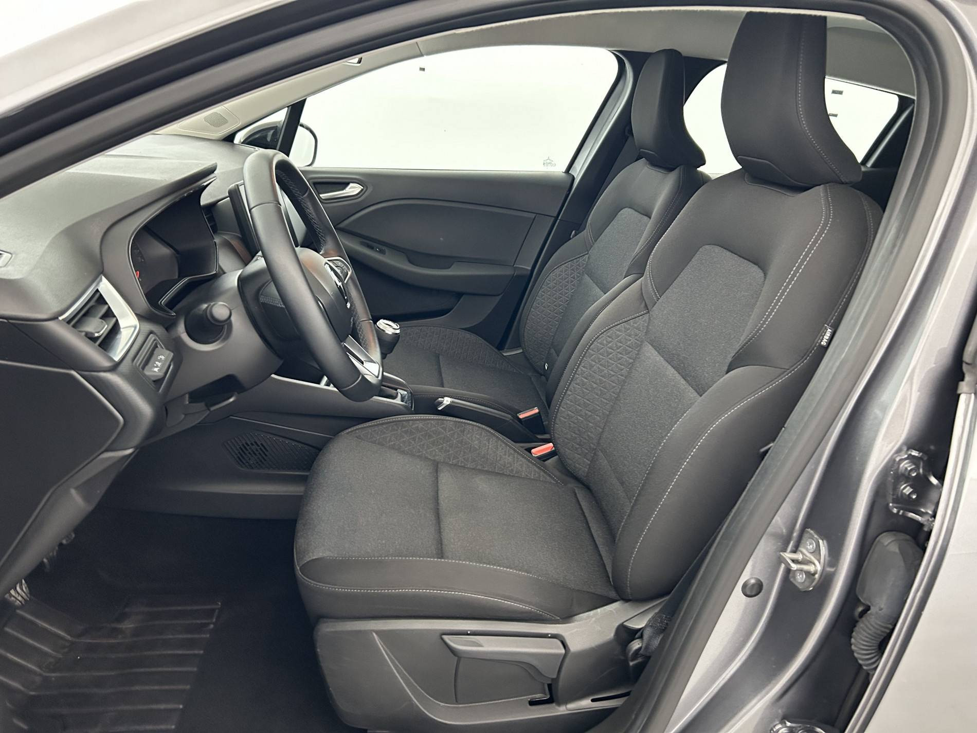 Vente en ligne Renault Clio 5 Clio TCe 90 au prix de 13 990 €