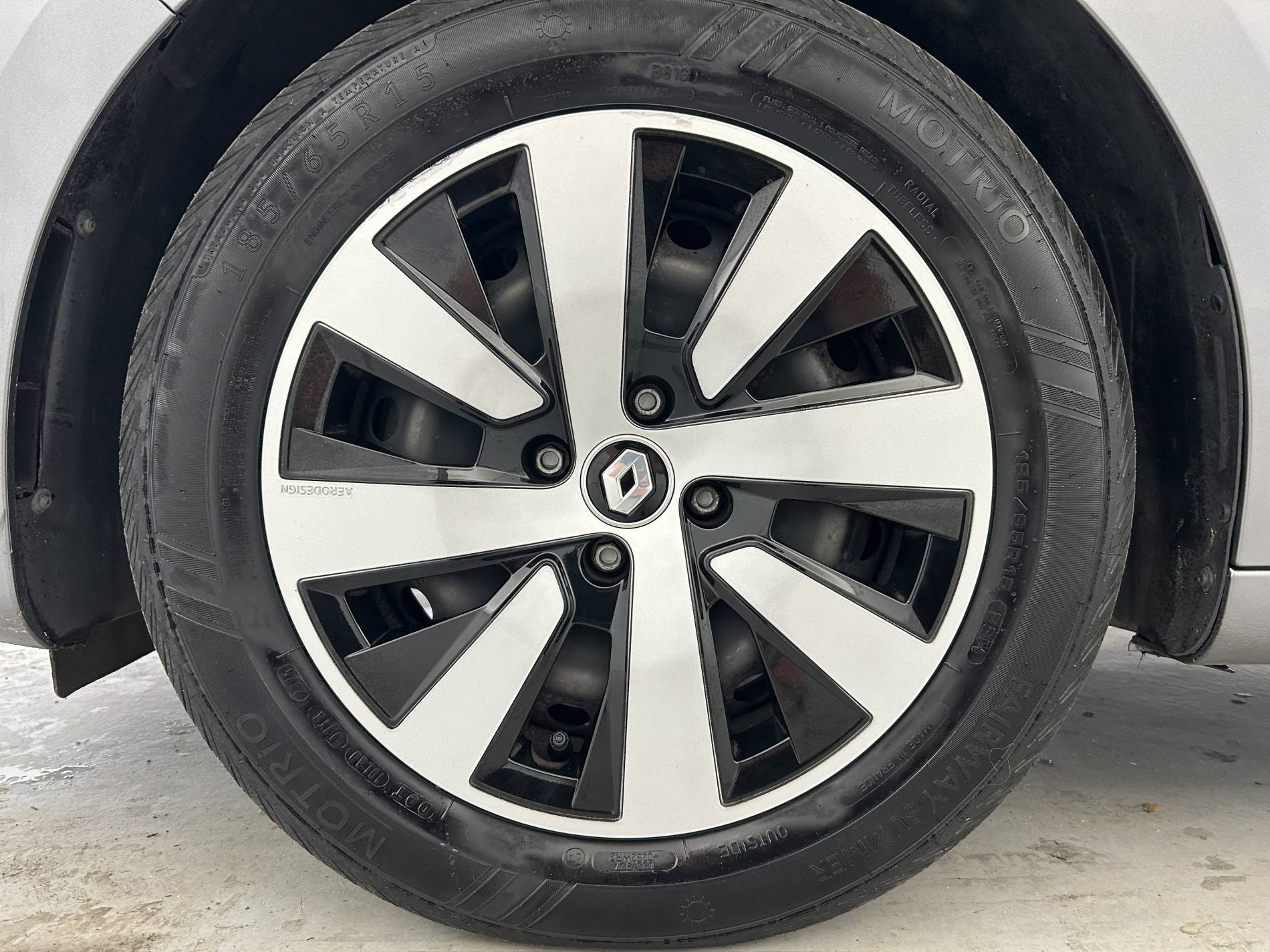 Vente en ligne Renault Clio 5 Clio TCe 90 au prix de 13 990 €