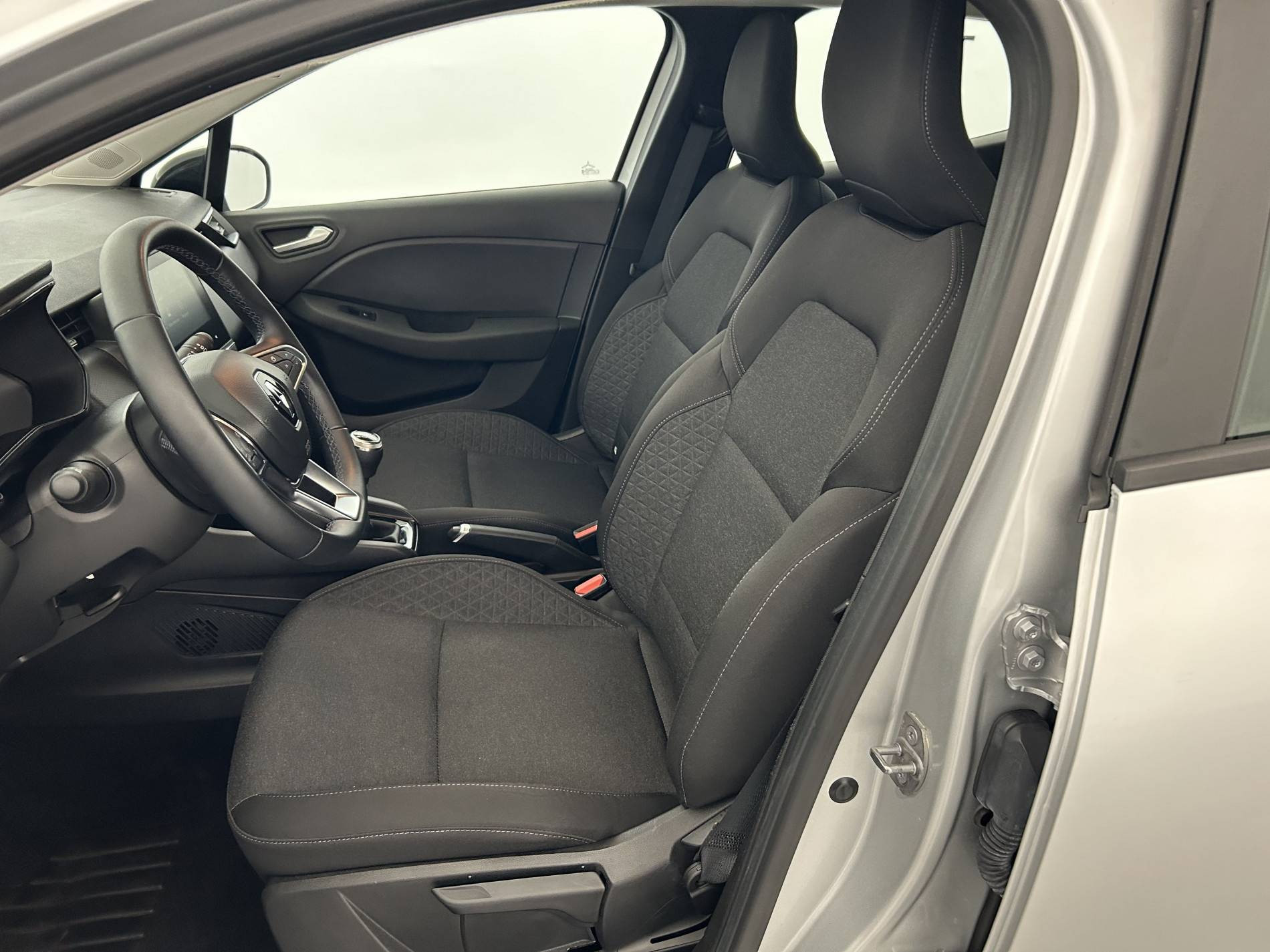 Vente en ligne Renault Clio 5 Clio TCe 90 au prix de 13 990 €