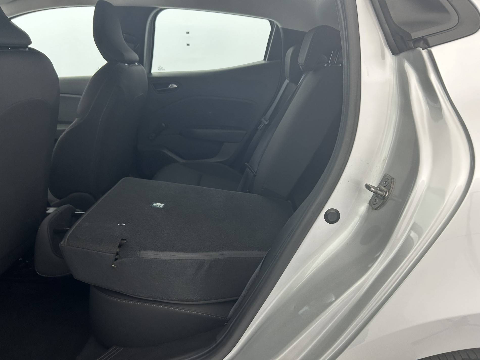 Vente en ligne Renault Clio 5 Clio TCe 90 au prix de 13 990 €