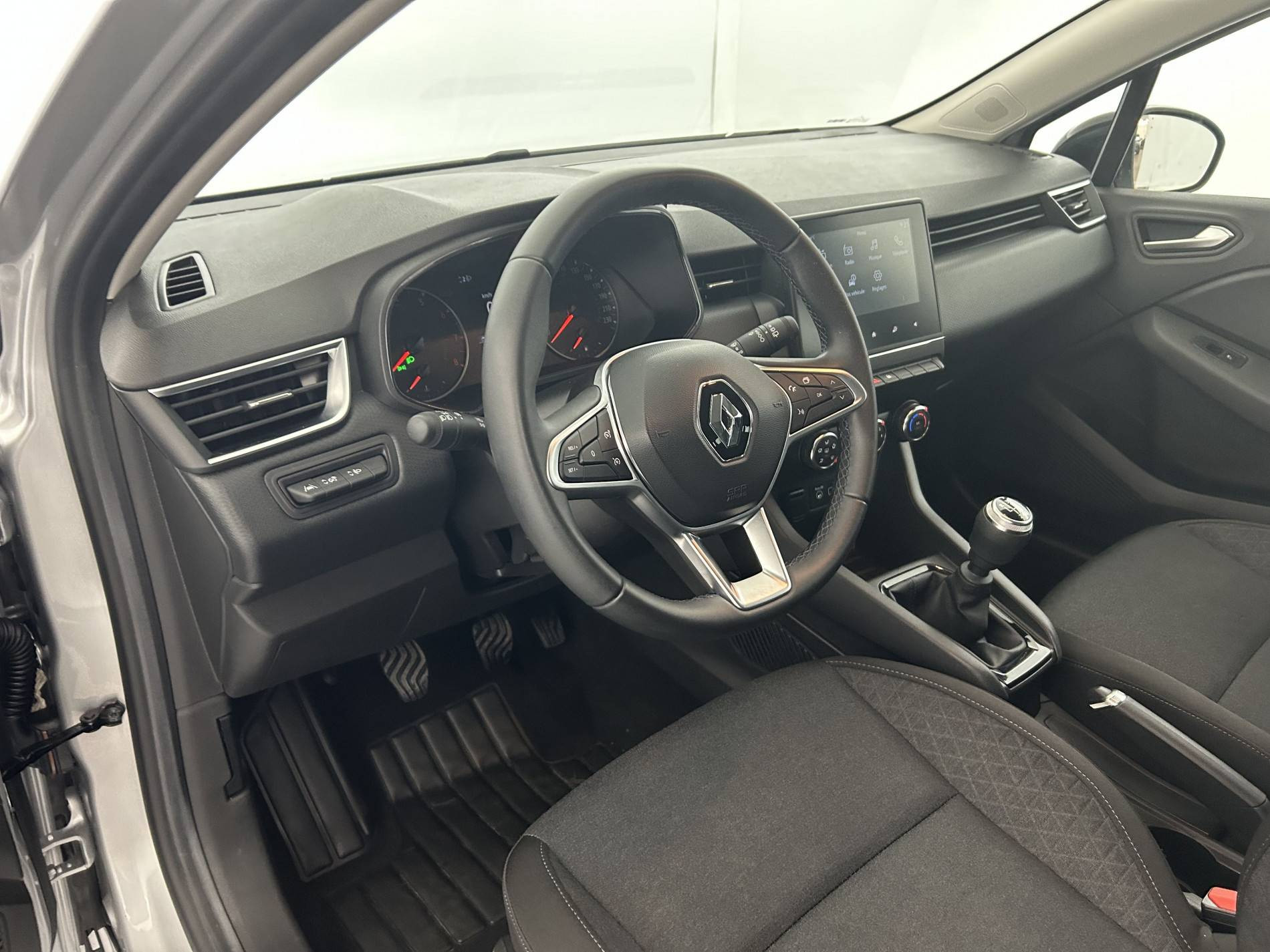 Vente en ligne Renault Clio 5 Clio TCe 90 au prix de 13 990 €