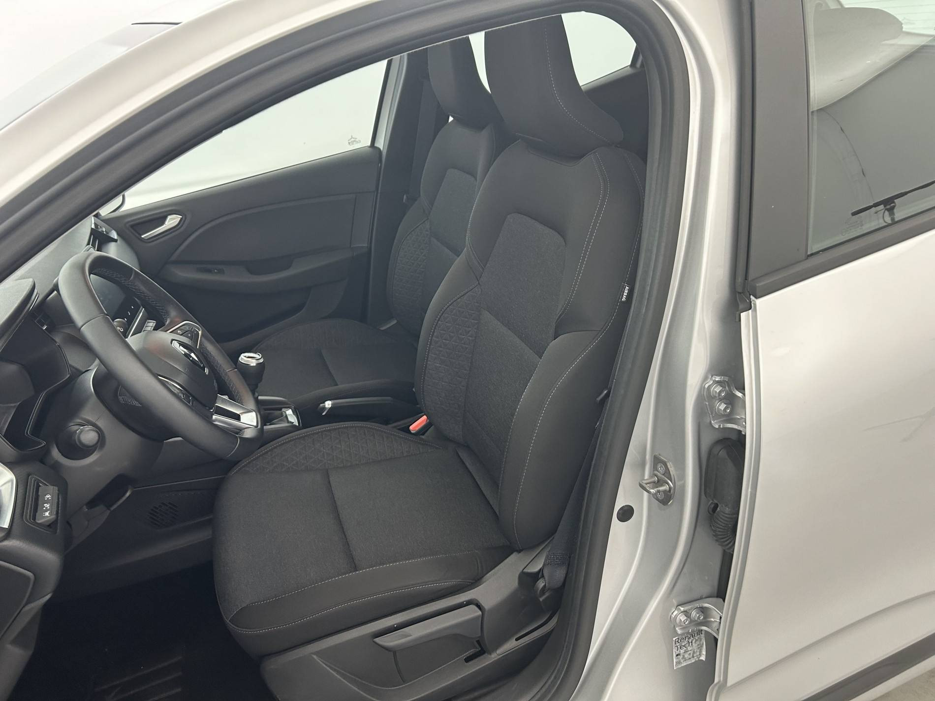 Vente en ligne Renault Clio 5 Clio TCe 90 au prix de 13 990 €