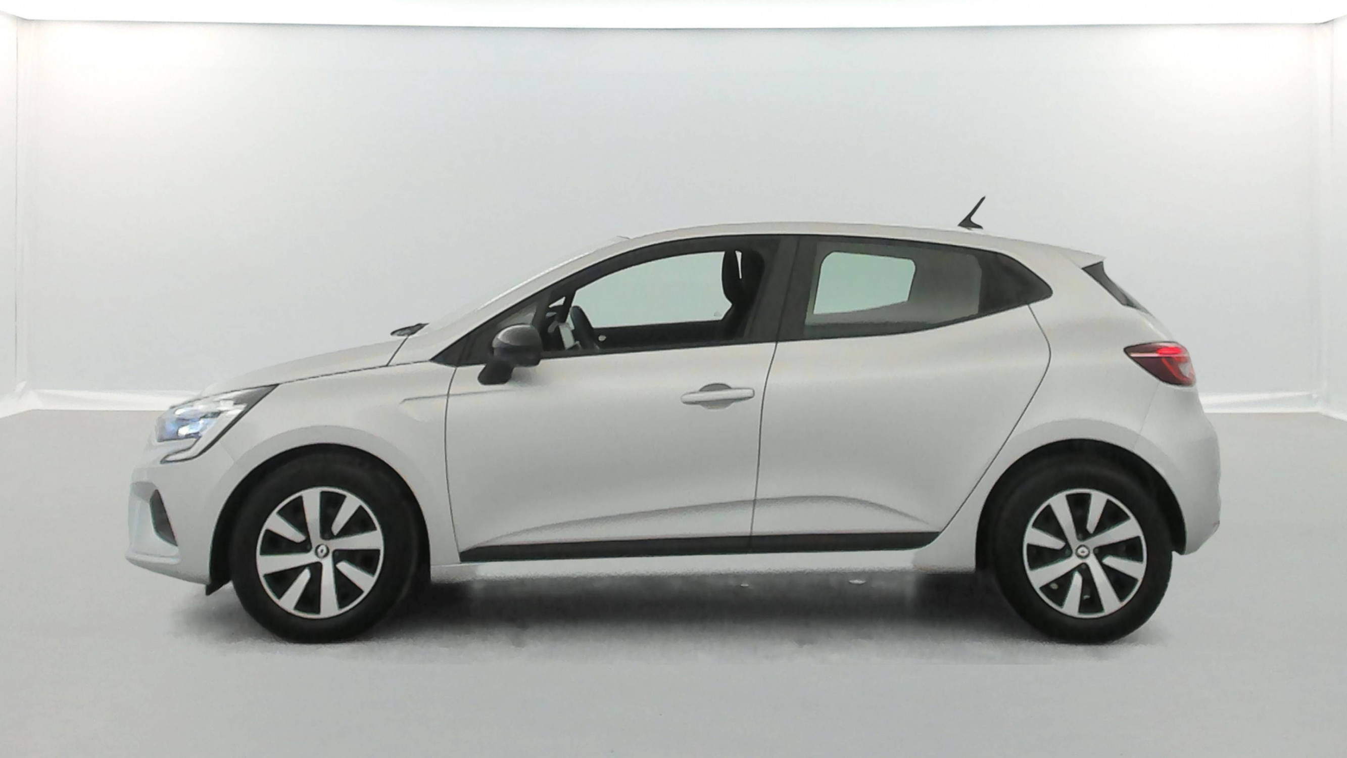 Vente en ligne Renault Clio 5 Clio TCe 90 au prix de 13 990 €