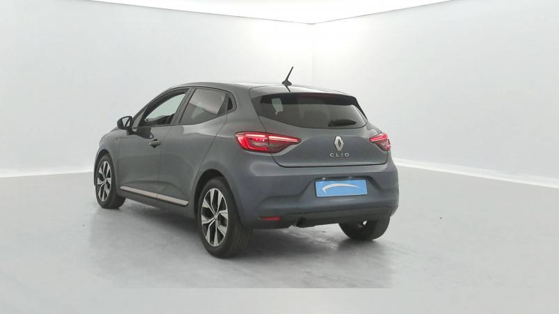 Vente en ligne Renault Clio 5 Clio Blue dCi 100 au prix de 14 570 €