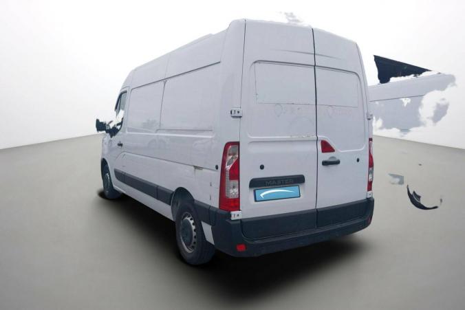 Vente en ligne Renault Master Fourgon MASTER FGN TRAC F3300 L2H2 BLUE DCI 135 au prix de 23 270 €