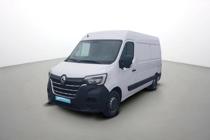 Vente en ligne Renault Master Fourgon MASTER FGN TRAC F3300 L2H2 BLUE DCI 135 au prix de 23 270 €