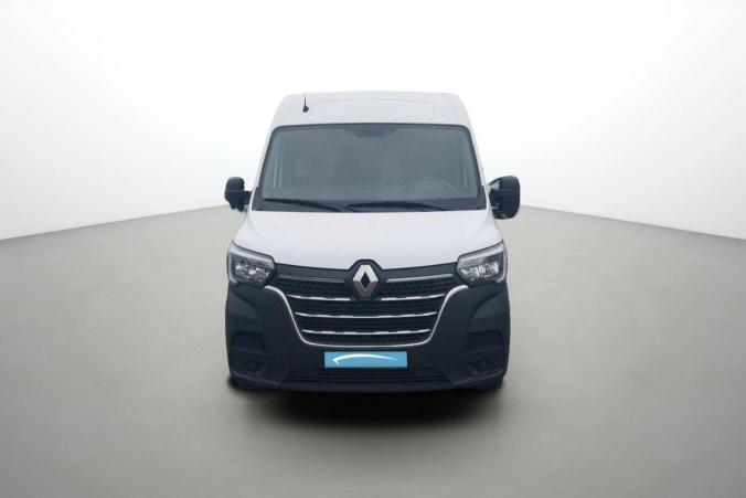 Vente en ligne Renault Master Fourgon MASTER FGN TRAC F3300 L2H2 BLUE DCI 135 au prix de 23 270 €