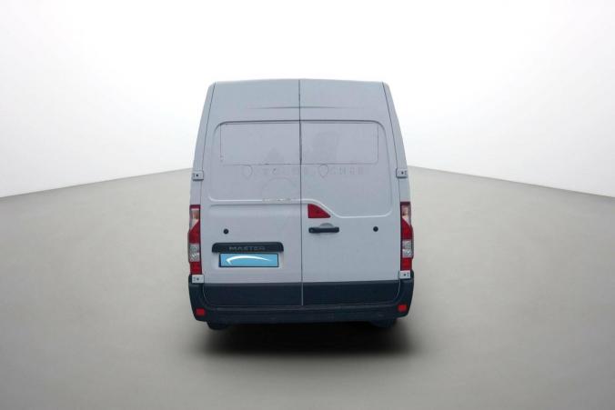 Vente en ligne Renault Master Fourgon MASTER FGN TRAC F3300 L2H2 BLUE DCI 135 au prix de 23 270 €