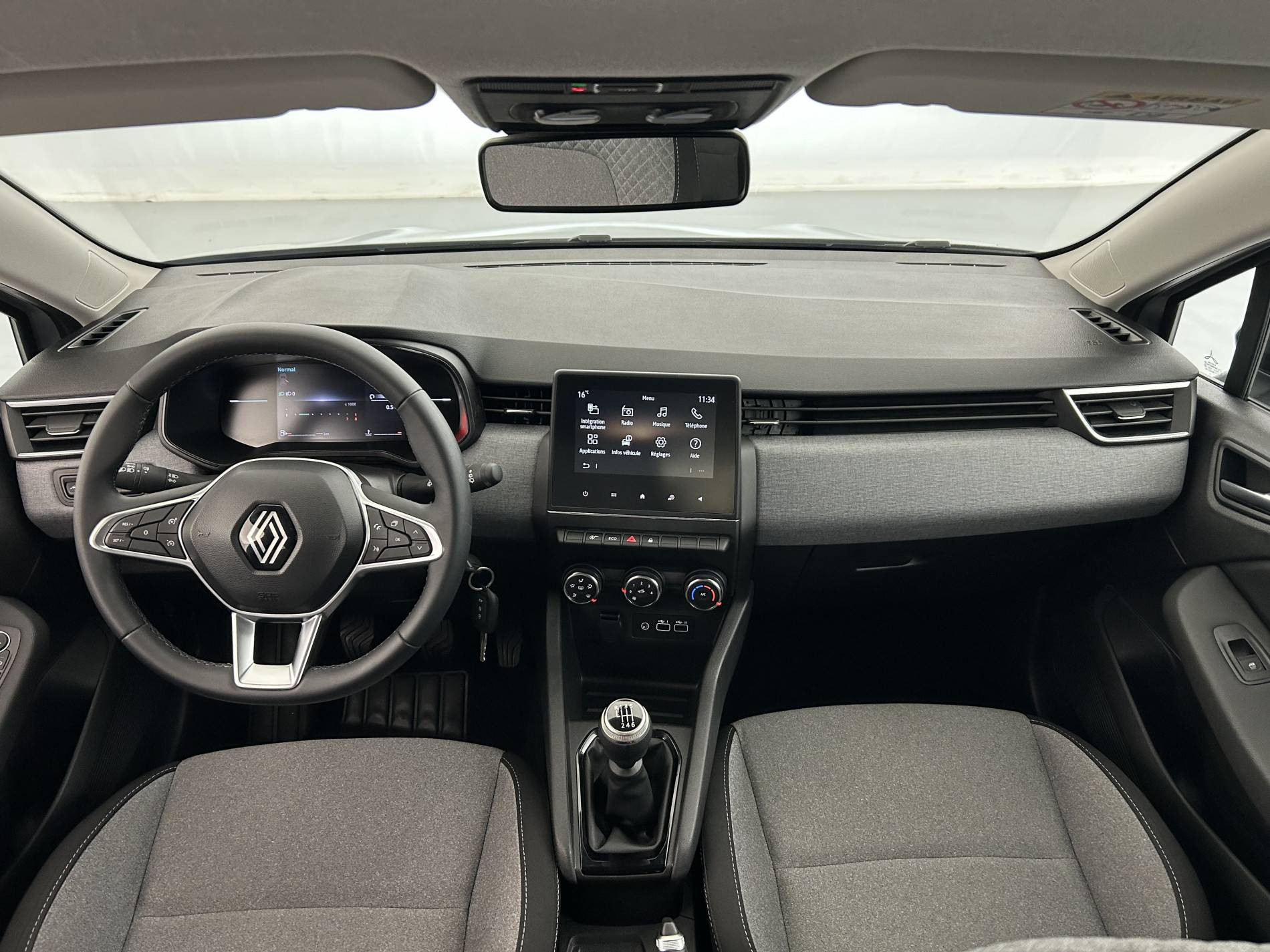 Vente en ligne Renault Clio 5 Clio TCe 90 au prix de 15 990 €
