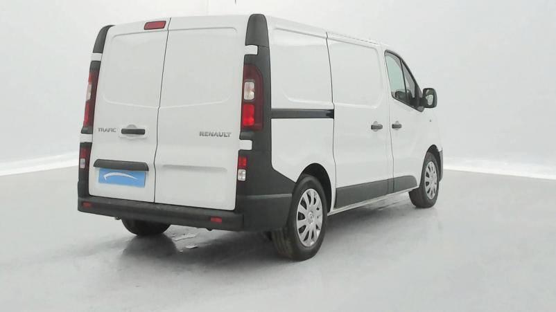 Vente en ligne Renault Trafic 3 Fourgon TRAFIC FGN L1H1 1000 KG DCI 120 au prix de 20 170 €