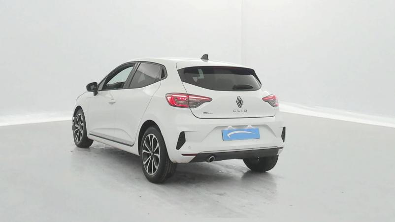 Vente en ligne Renault Clio 5 Clio TCe 90 au prix de 16 770 €